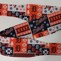 3” Wide Detroit Tigers headband, Christmas winter theme, handmade, self-tie, hair tie, head scarf, pin up style, hair wrap, retro style