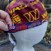 Toggle Cord Lock Reversible Washington Commanders / Nationals scrub cap, handmade, adjustable, for nurse, dentist, technician, food service