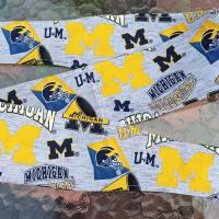 3” Wide University of Michigan headband, handmade, hair wrap, hair tie, head wrap, pin up style, retro, rockabilly, UofM, heather grey
