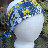 3” Wide University of Michigan headband, handmade, hair wrap, hair tie, head wrap, pin up style, retro, rockabilly, UofM, license plates print