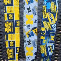 3” Wide University of Michigan headband, handmade, hair wrap, hair tie, head wrap, pin up style, retro, rockabilly, UofM, license plates print