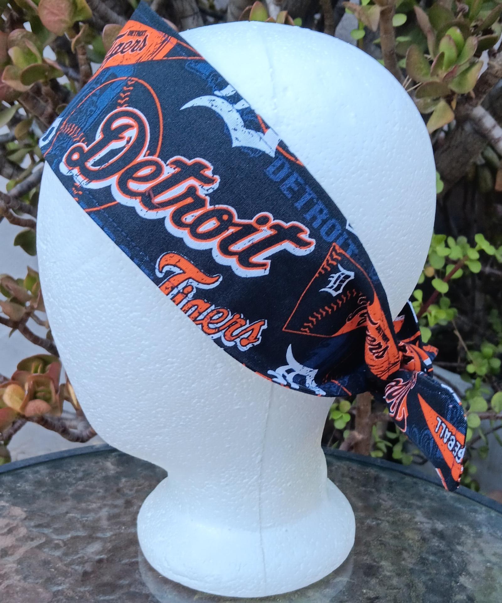 3” Wide Detroit Tigers headband, hair wrap, hair tie, head wrap, pin up style, retro, rockabilly, head scarf, Old English D, handmade