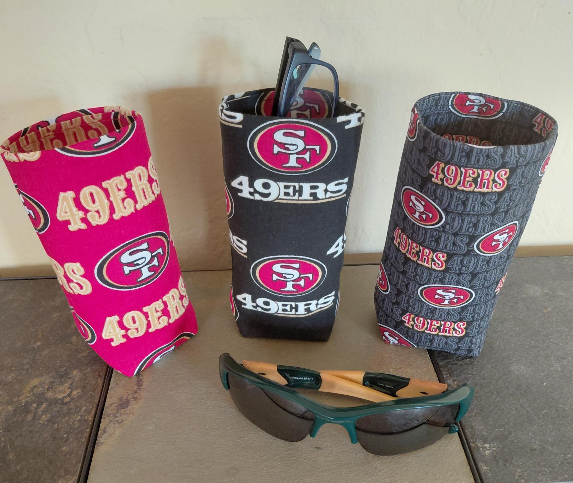 49er Upright Eyeglasses Holder, Handmade, Weighted Glasses Case, Glasses Stand, Eyeglasses Cup, Gift for 49ers fan, football