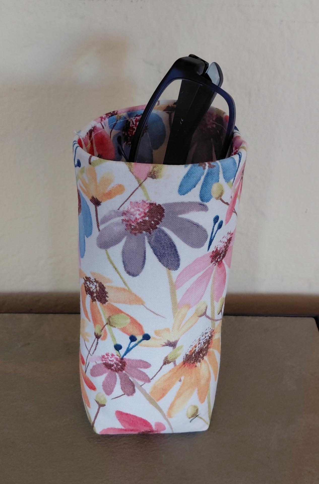 Cornflower Eyeglasses Holder, Glasses Stand, Glasses Holder, Mom Gift, Weighted Stand-up Glasses Pouch, Flower Lover Gift