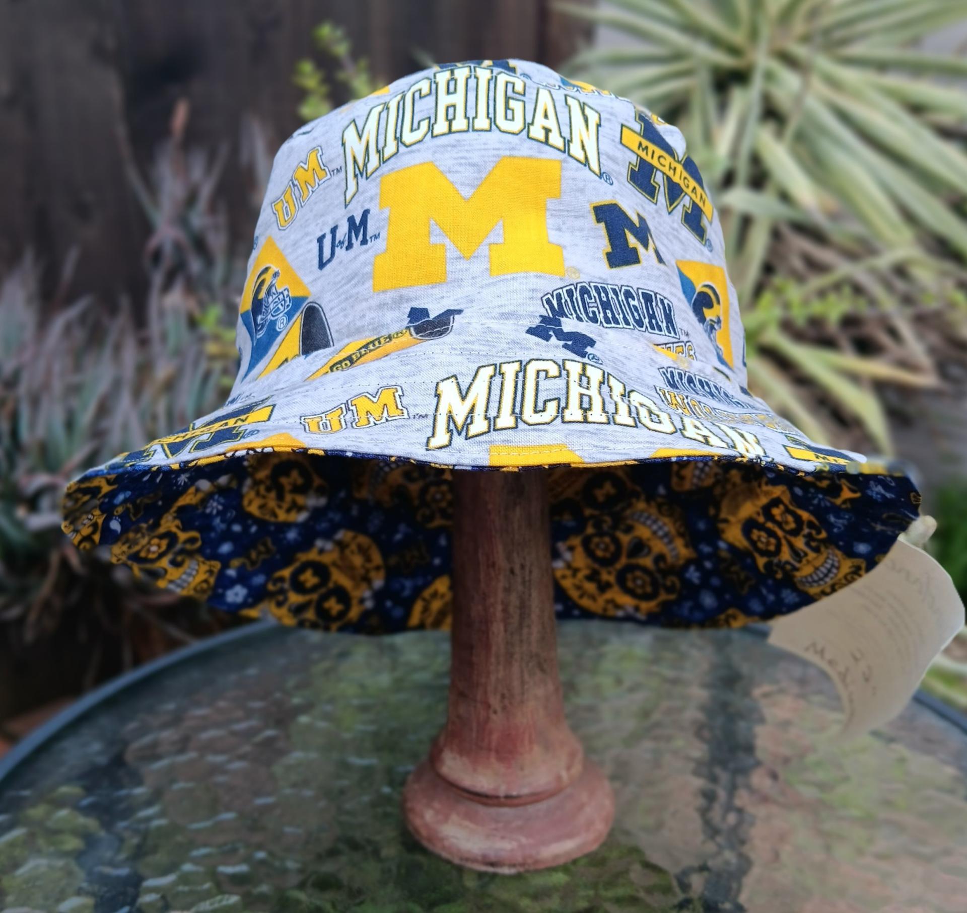 University of Michigan Sugar Skulls Bucket Hat, Handmade, Reversible, Size MEDIUM, summer hat, fishing hat, floppy hat