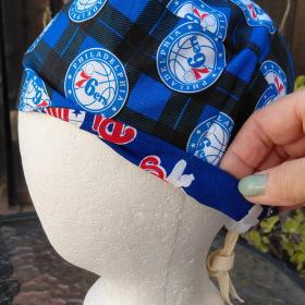 Toggle Cord Lock Reversible Philadelphia Phillies / 76ers scrub cap, handmade, for short hair, adjustable, for nurse, dentist, technician, food service