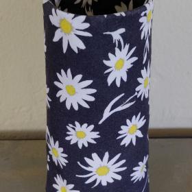 Black & White Daisy Eyeglasses Holder, Floral Glasses Stand, Glasses Holder, Mom Gift, Weighted Stand-up Glasses Pouch, Daisy Lover Gift